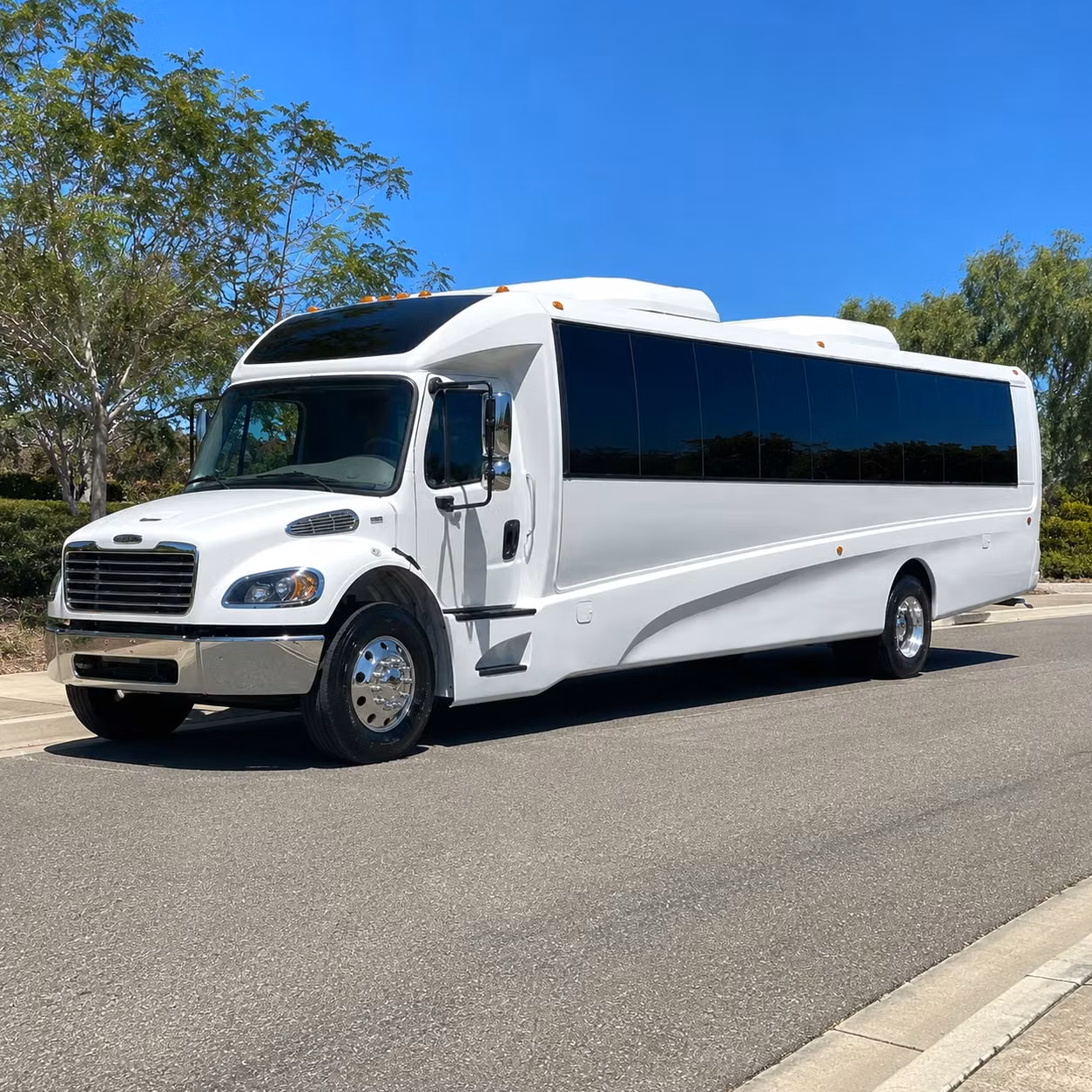 25 passenger minibus