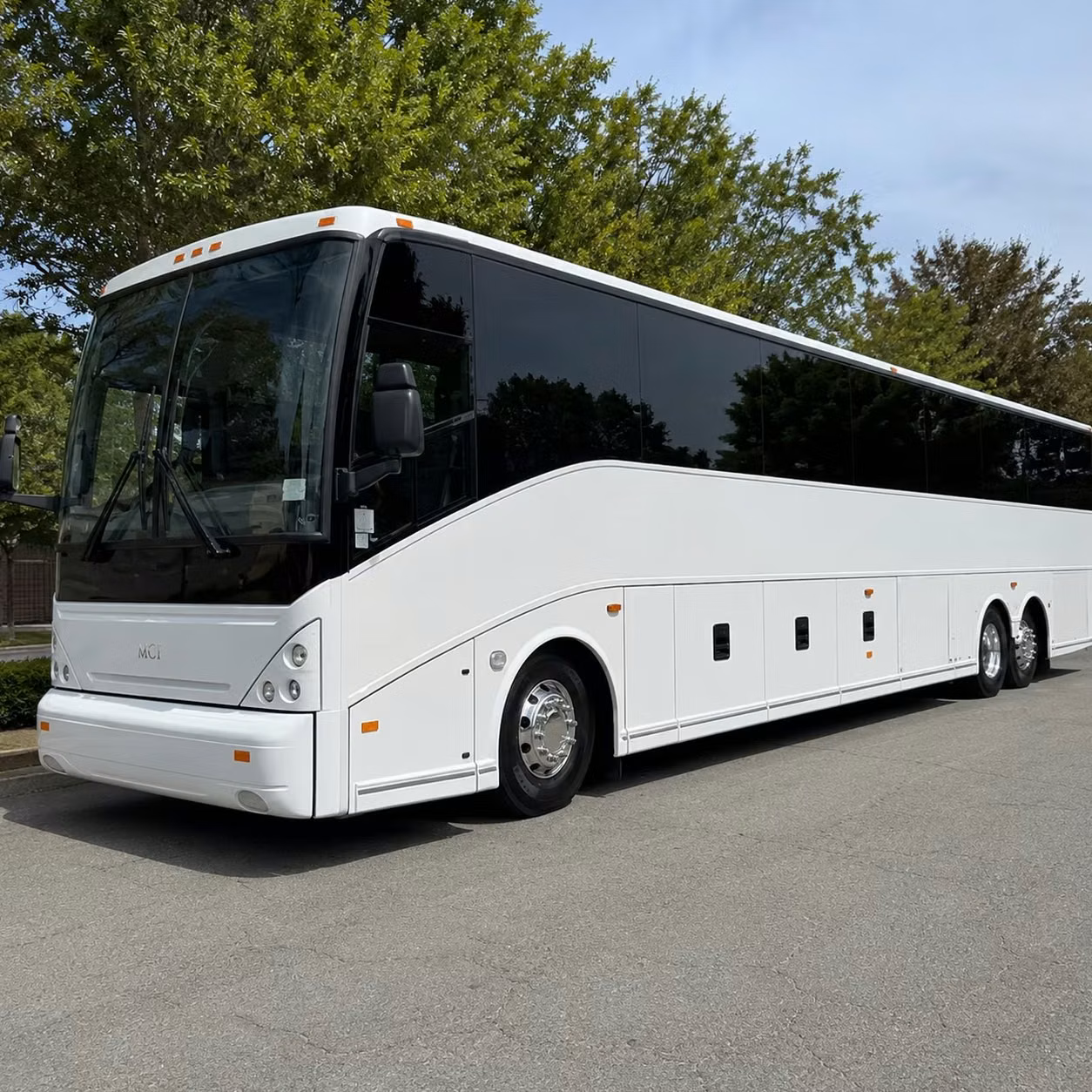 airport transportation for conventions and events at the salina bicentennial center