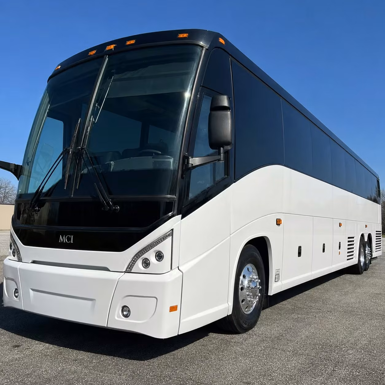 charter buses for salina school field trips to the smoky hill museum