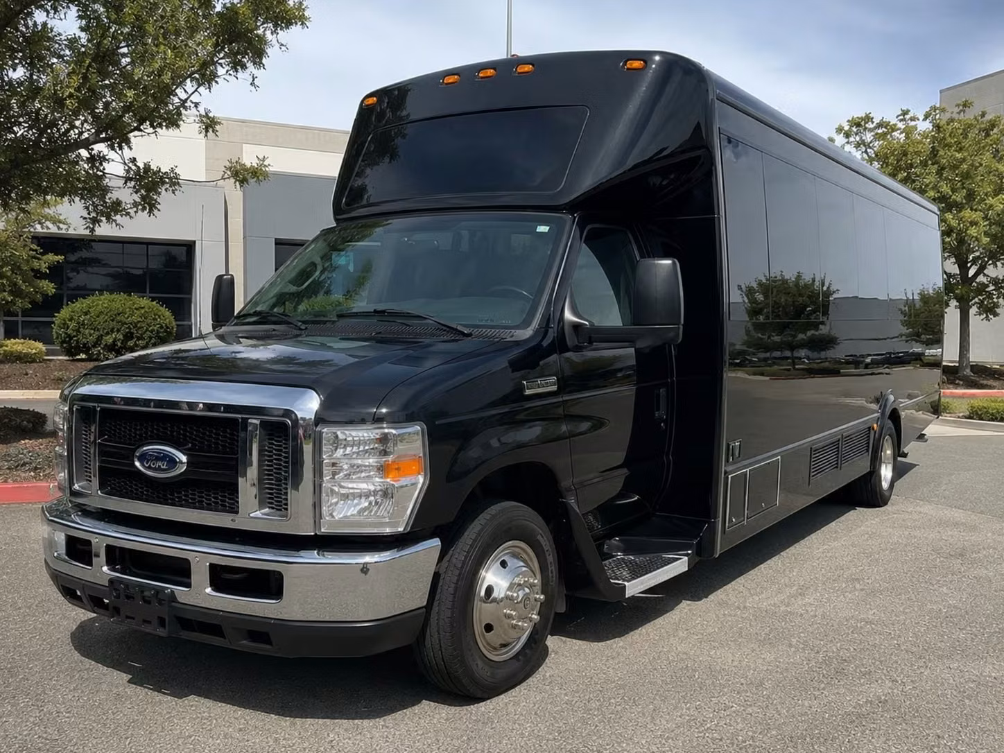 party buses for salina outdoor concerts and festival shuttle service