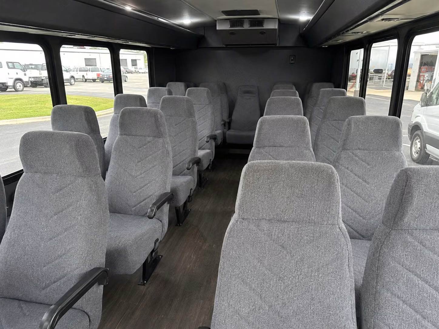salina 18 passenger minibus rental